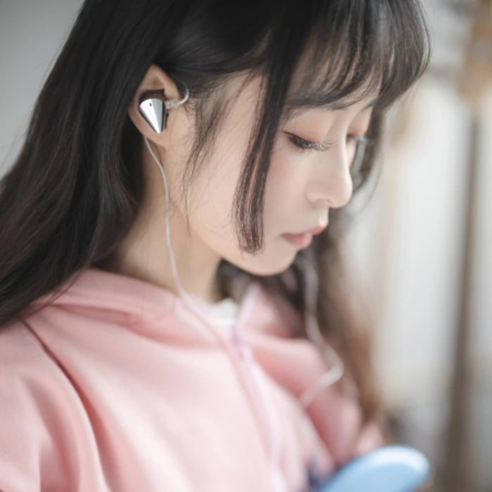 MOONDROP Blessing 3 2DD+4BA Hybrid In‑Ear Monitor IEM Hi‑Fi Wired Earphones 0.78mm 2‑Pin Interchangeable Cable